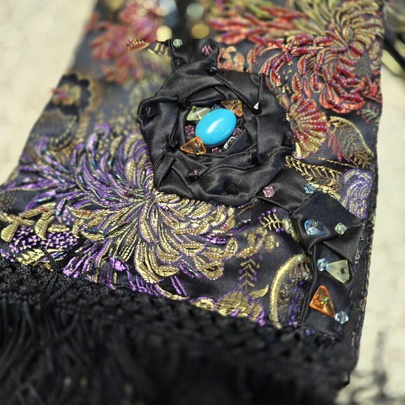 Mary Frances Scarf  100% Polyester w/Appliqué Embellishment‎ And Beaded Fringe - Picture 2 of 6